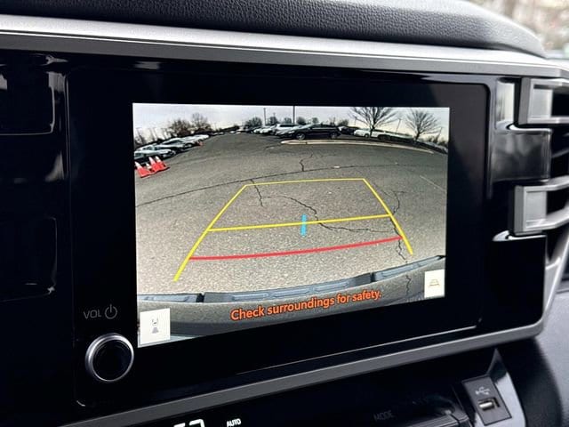 2025 Toyota Tundra SR5 - Photo 20