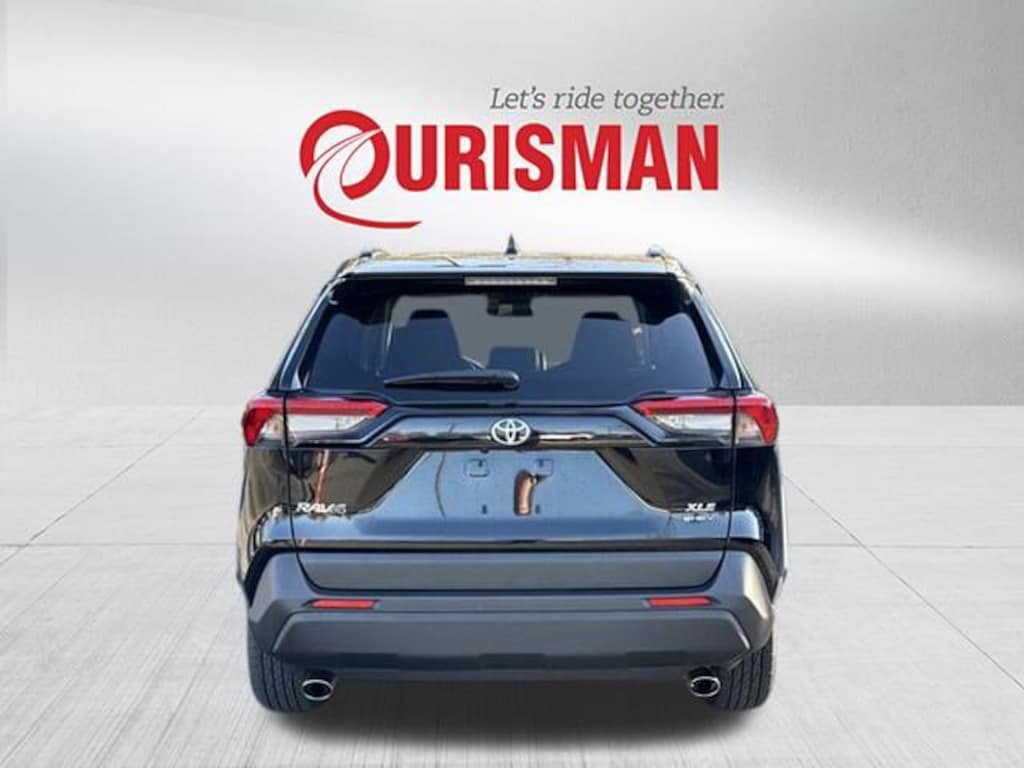 Used 2025 Toyota RAV4 Hybrid XLE SUV