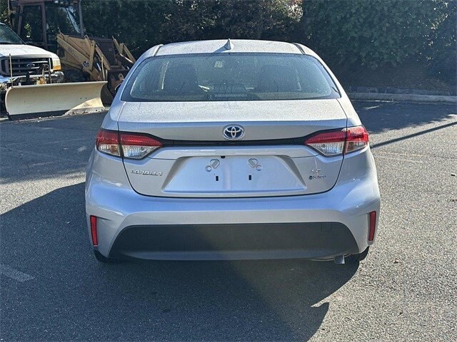 2025 Toyota Corolla Hybrid LE photo 3