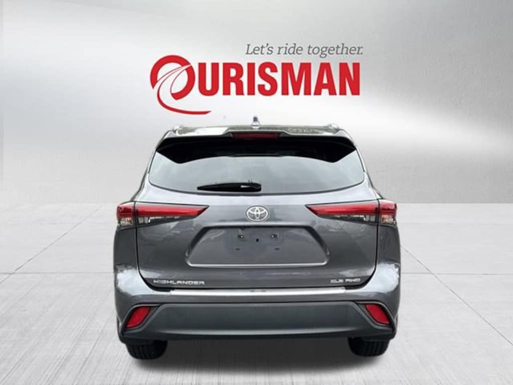 Used 2022 Toyota Highlander XLE SUV