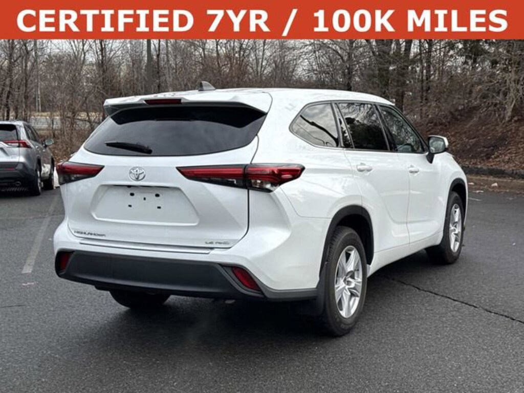 Used 2022 Toyota Highlander LE SUV