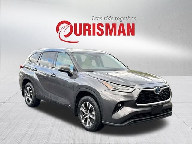 2022 Toyota Highlander Hybrid SUV 