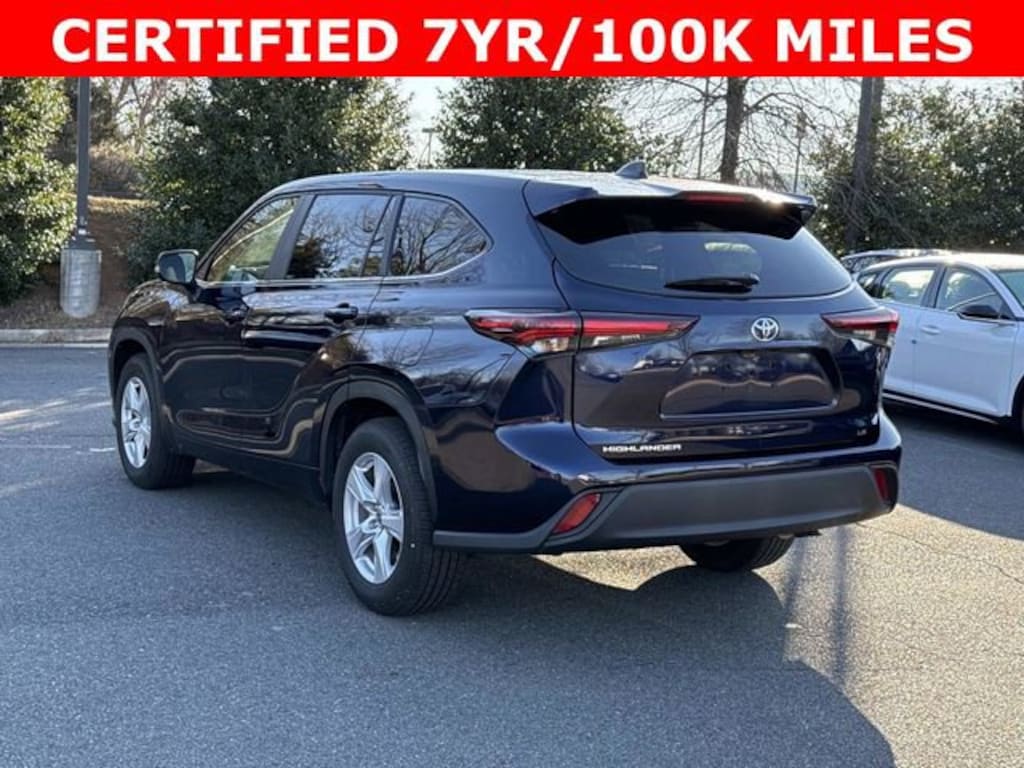 Used 2025 Toyota Highlander LE SUV