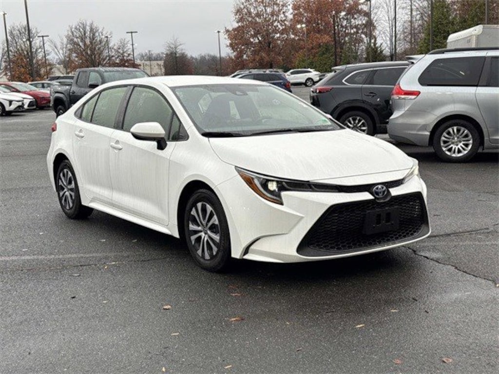 Used 2022 Toyota Corolla Hybrid LE Sedan