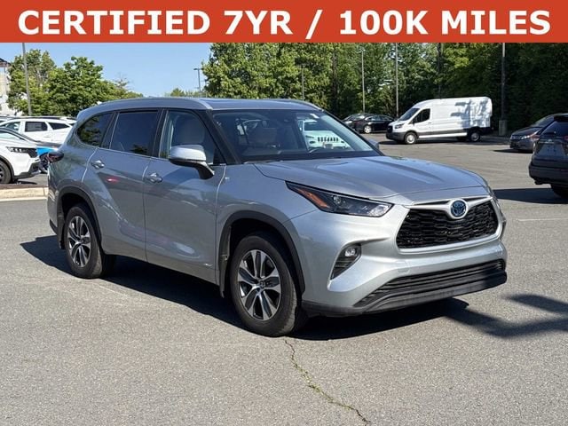 2024 Toyota Highlander Hybrid SUV 