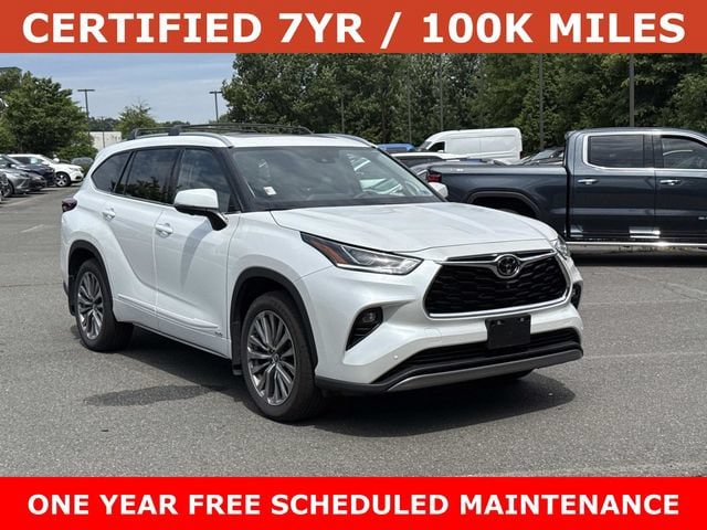 2025 Toyota Highlander Hybrid SUV 
