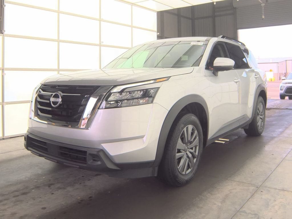 Used 2025 Nissan Pathfinder SV 4WD SUV