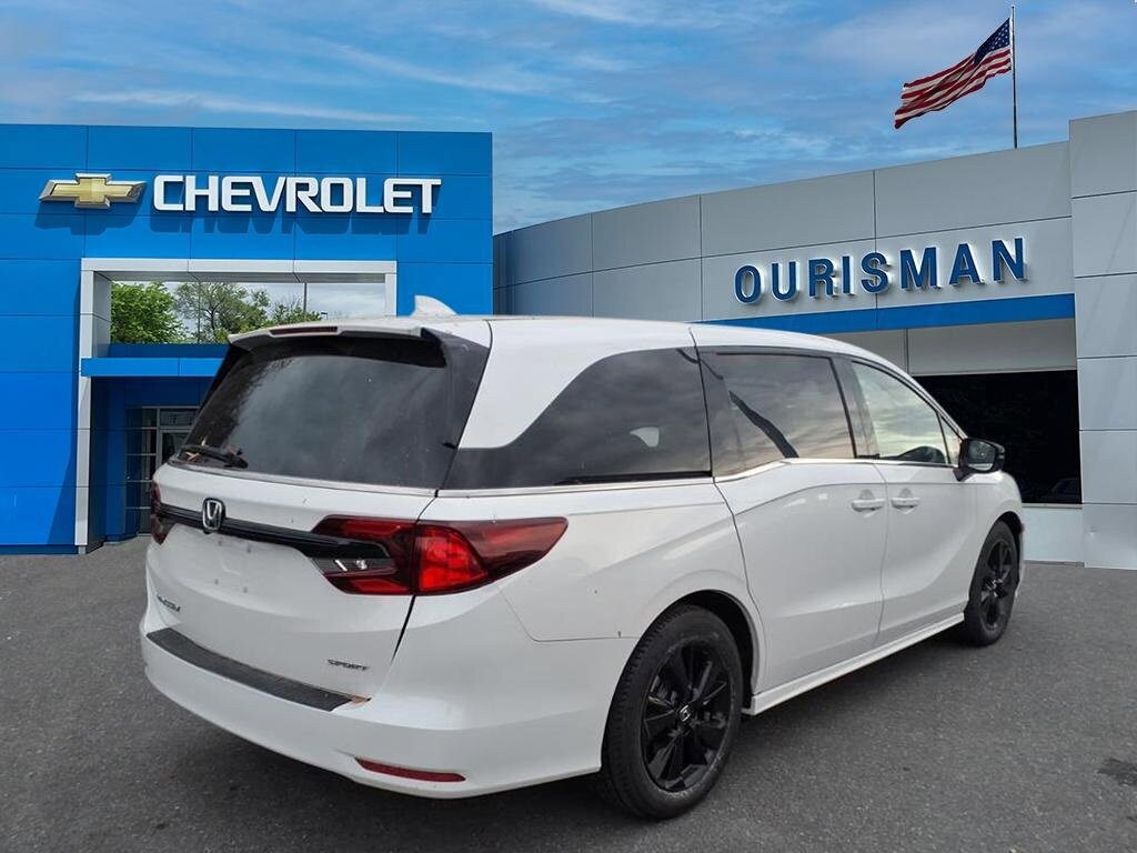 2023 Honda Odyssey Sport photo 2