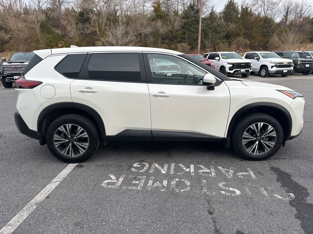 Used 2023 Nissan Rogue SV