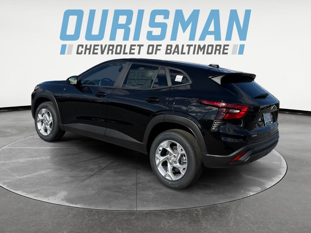 New 2026 Chevrolet Trax LS SUV