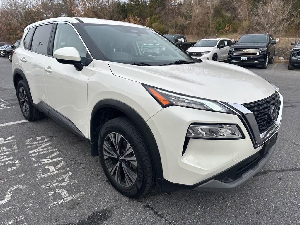 Used 2023 Nissan Rogue SV