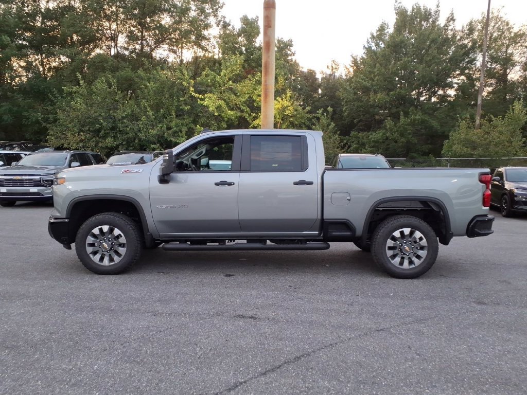 2026 Chevrolet Silverado 2500 HD Custom - Photo 6