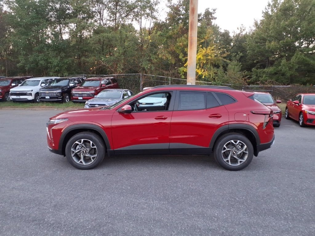 2026 Chevrolet Trax LT - Photo 6