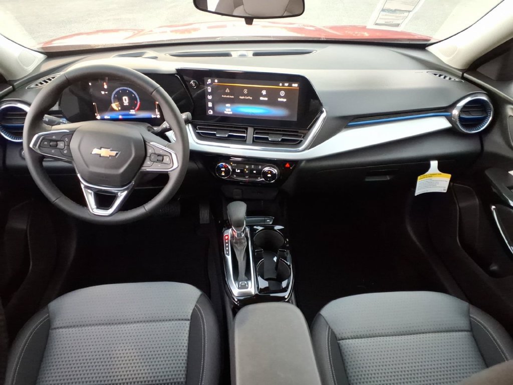 2026 Chevrolet Trax LT - Photo 21