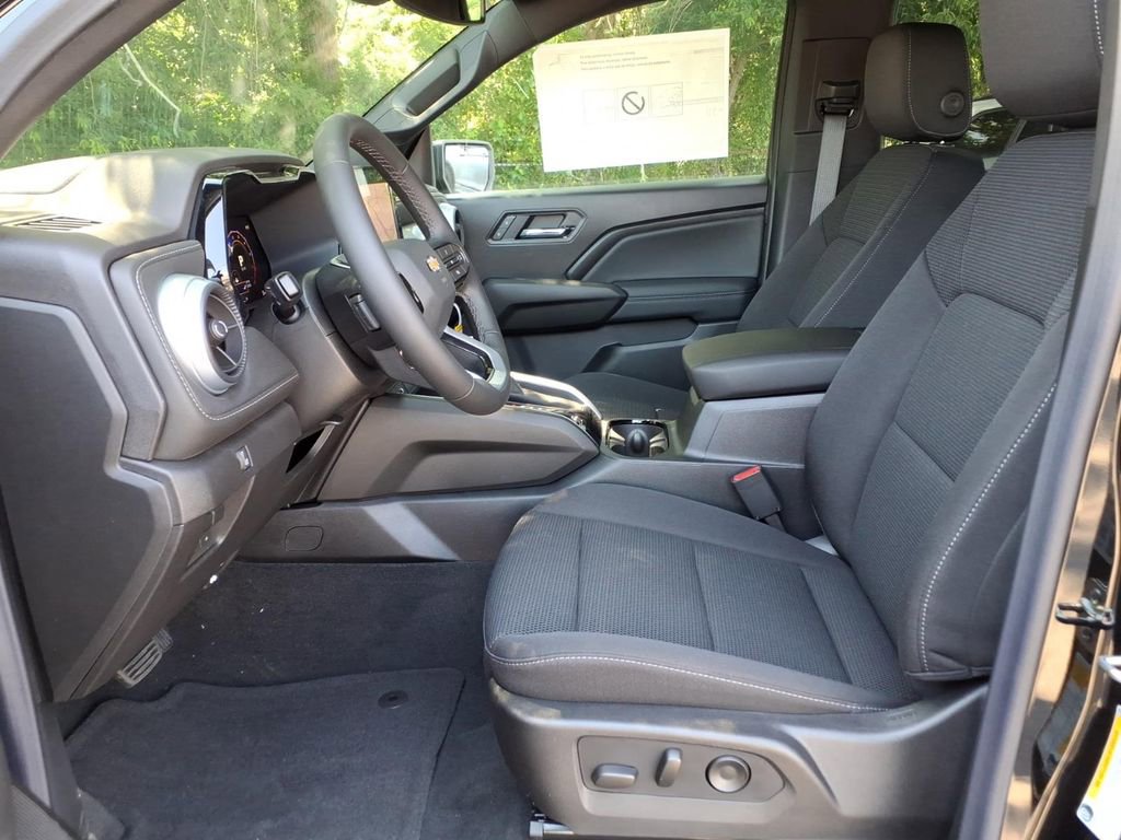 2026 Chevrolet Colorado LT - Photo 11