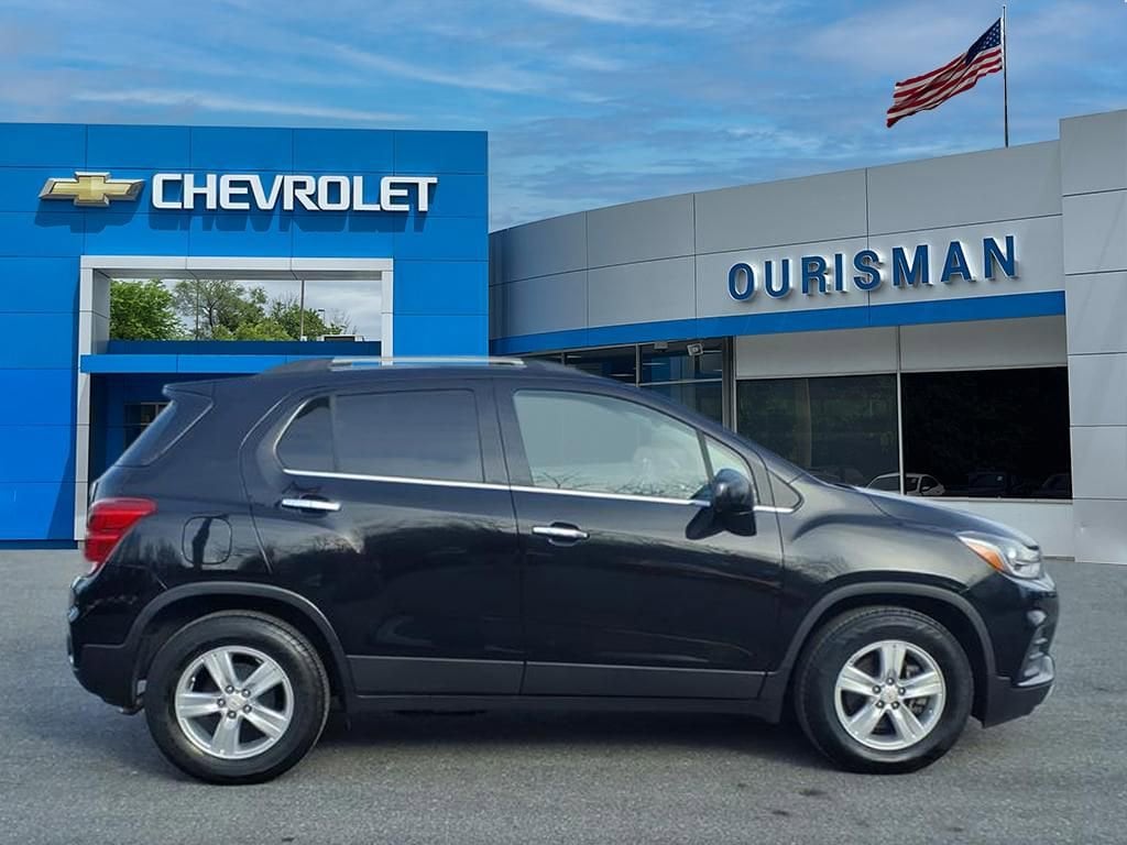 Used 2020 Chevrolet Trax LT with VIN KL7CJLSB8LB026913 for sale in Bowie, MD