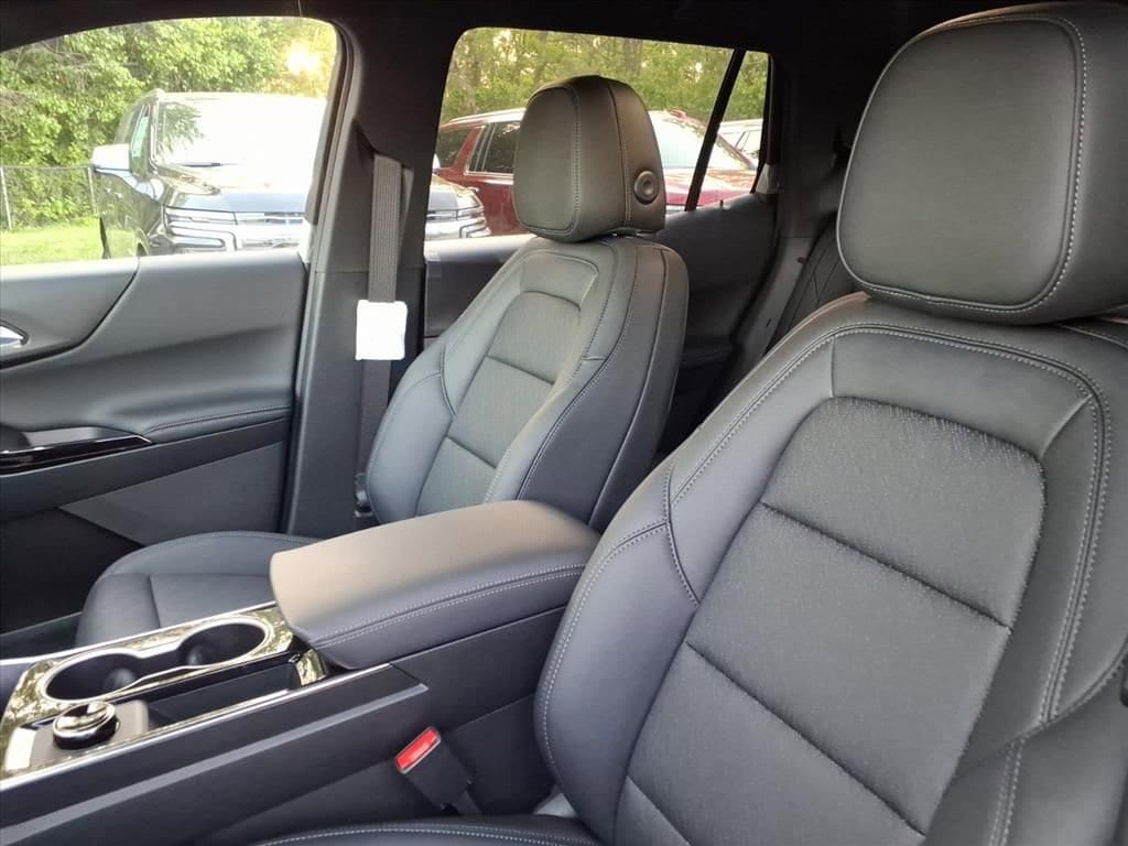 2026 Chevrolet Equinox LT - Photo 12