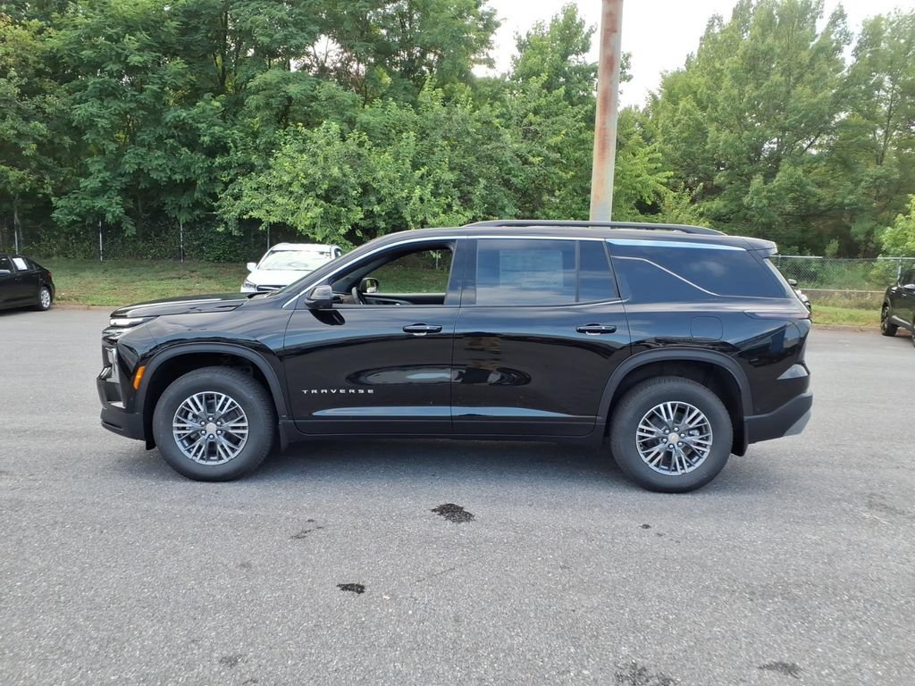 2026 Chevrolet Traverse LT - Photo 6