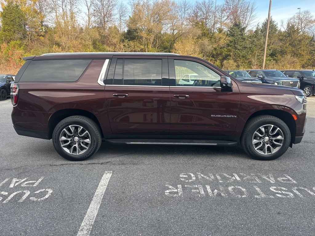 Used 2022 Chevrolet Suburban LT SUV