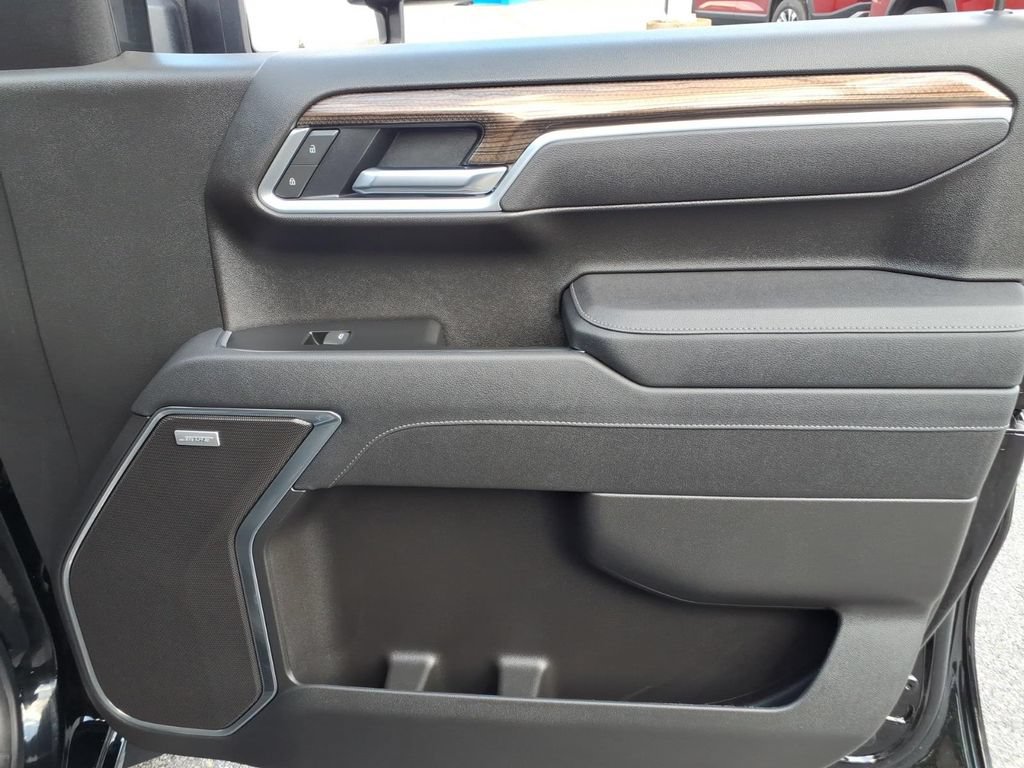 2025 Chevrolet Silverado 1500 RST - Photo 16