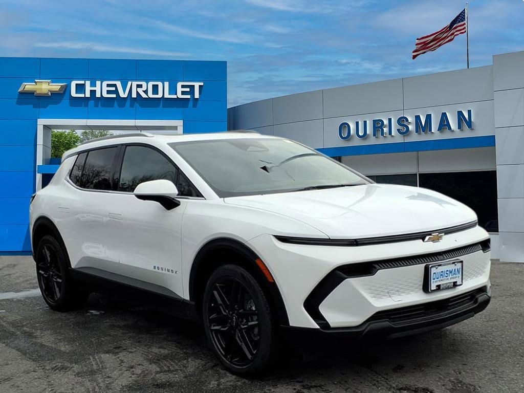 2026 Chevrolet Equinox EV 2LT's photo