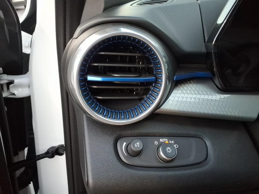 2026 Chevrolet Trax LT - Photo 25