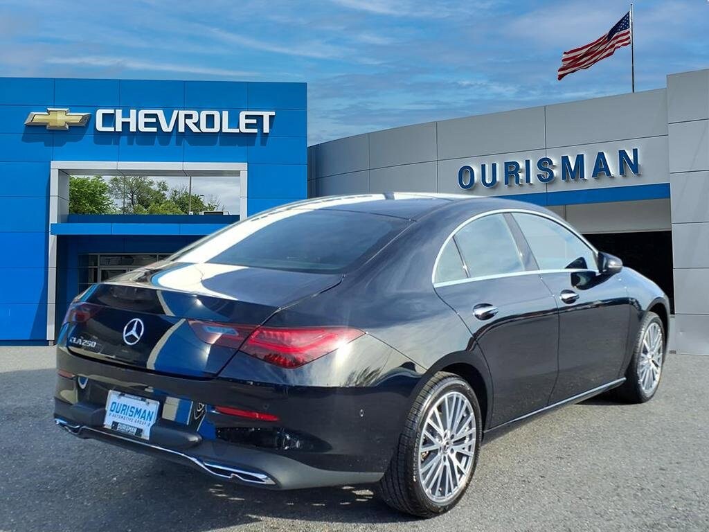 2025 Mercedes Benz CLA 250 photo 3