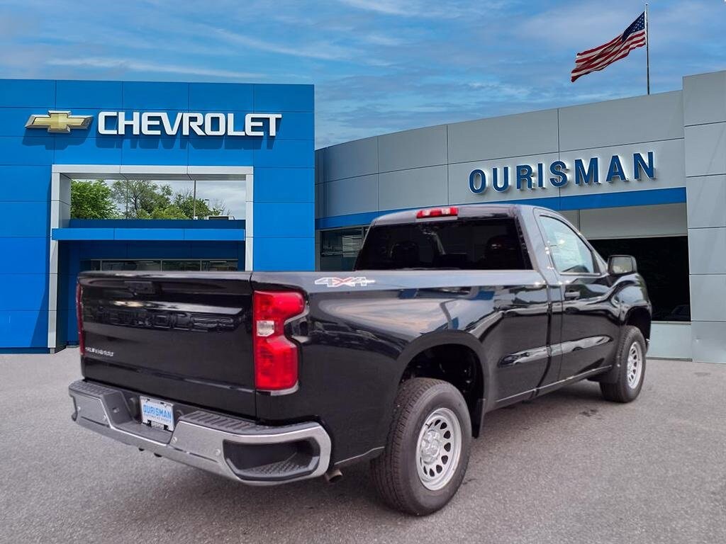 2026 Chevrolet Silverado 1500 Work Truck photo 3