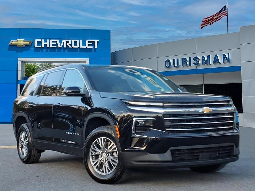 Used 2025 Chevrolet Traverse LT SUV