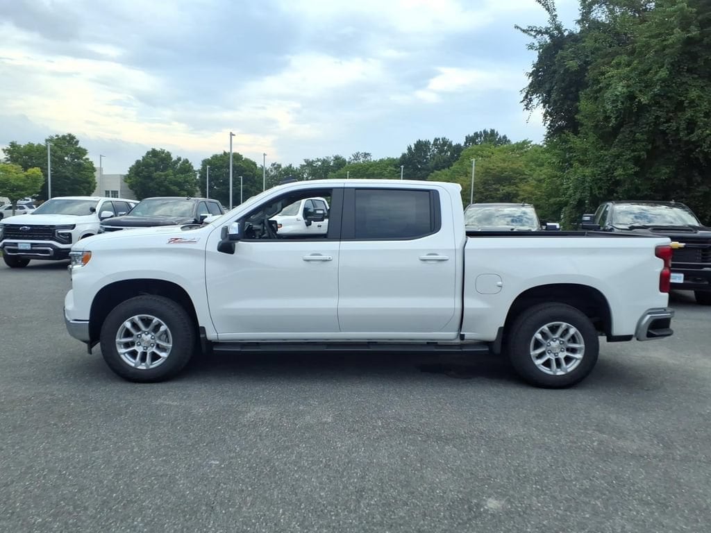 2026 Chevrolet Silverado 1500 LT - Photo 6
