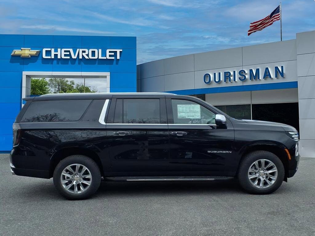 2026 Chevrolet Suburban Premier photo 2
