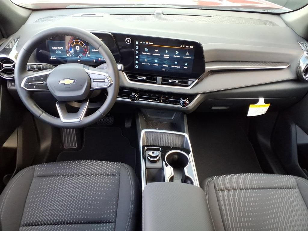2027 Chevrolet Equinox LT - Photo 18