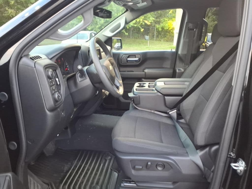 2026 Chevrolet Silverado 1500 Custom - Photo 11