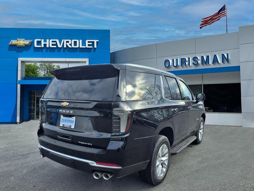 2025 Chevrolet Tahoe Premier photo 2