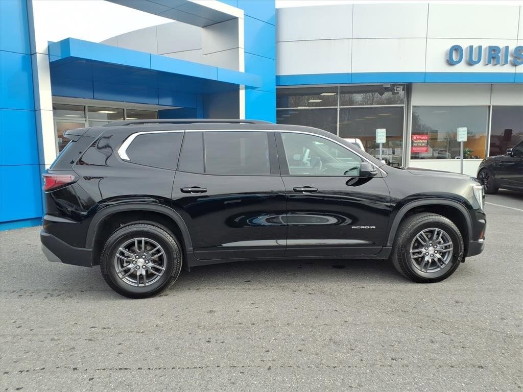 Used 2025 GMC Acadia Elevation SUV