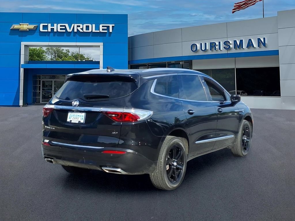 Used 2024 Buick Enclave Essence SUV