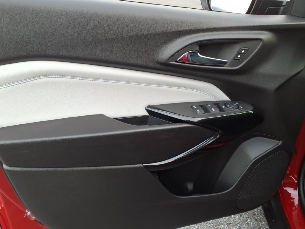 2026 Chevrolet Trax LT - Photo 13