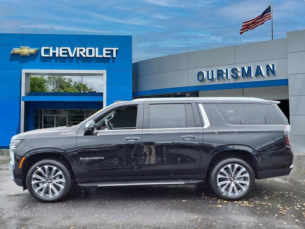 2025 Chevrolet Suburban High Country photo 2