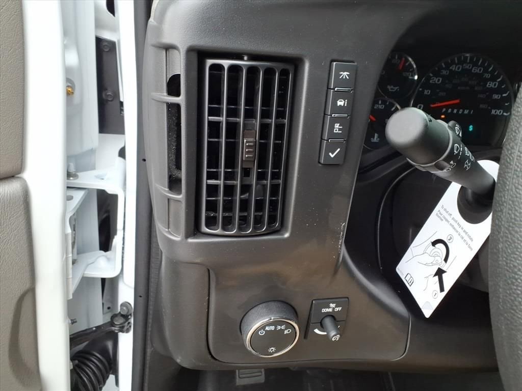 2025 Chevrolet Express Cargo Work Van - Photo 23