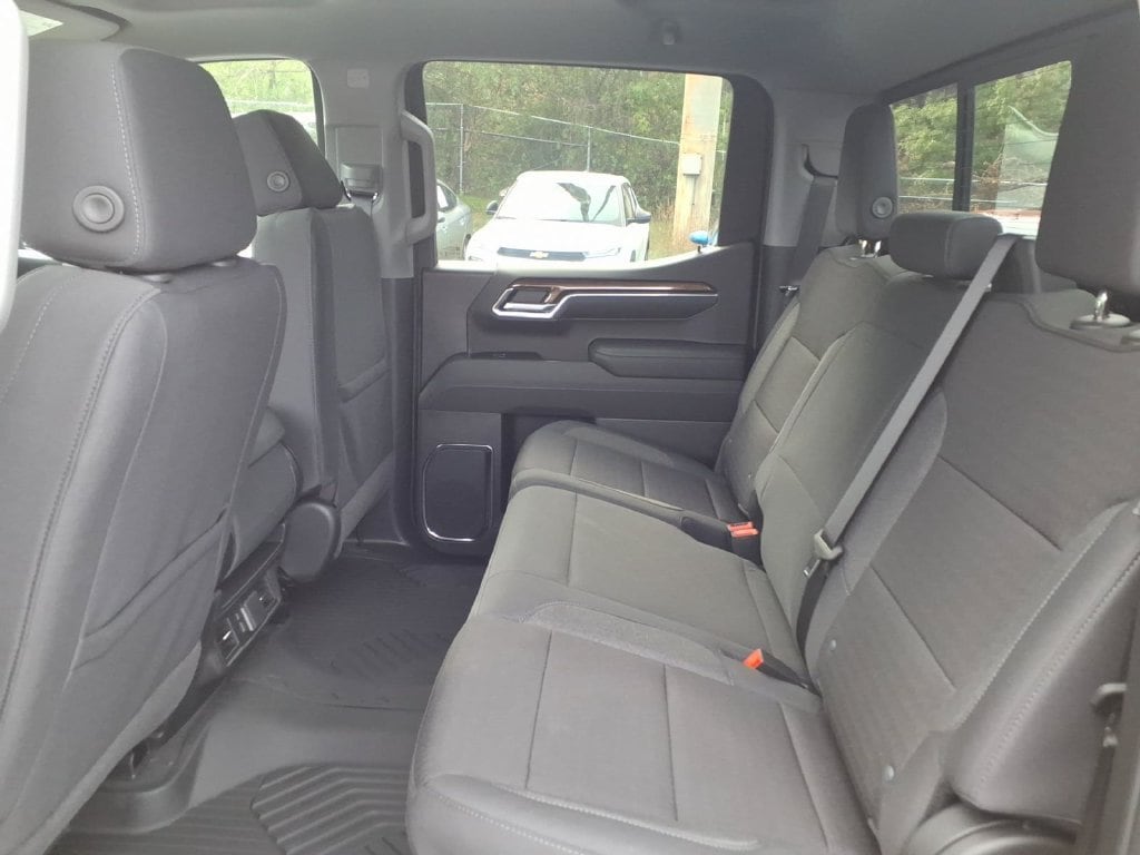 2026 Chevrolet Silverado 1500 LT - Photo 18