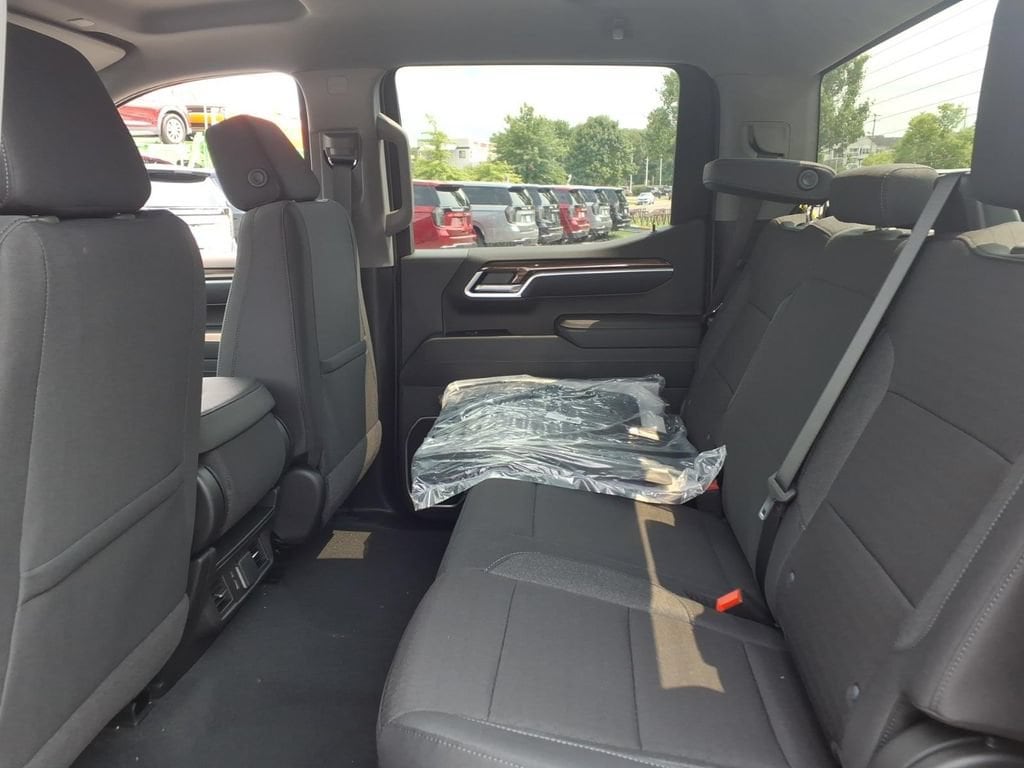 2026 Chevrolet Silverado 1500 LT - Photo 14
