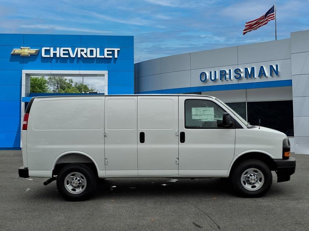 New 2025 Chevrolet Express Cargo 2500 WT Van