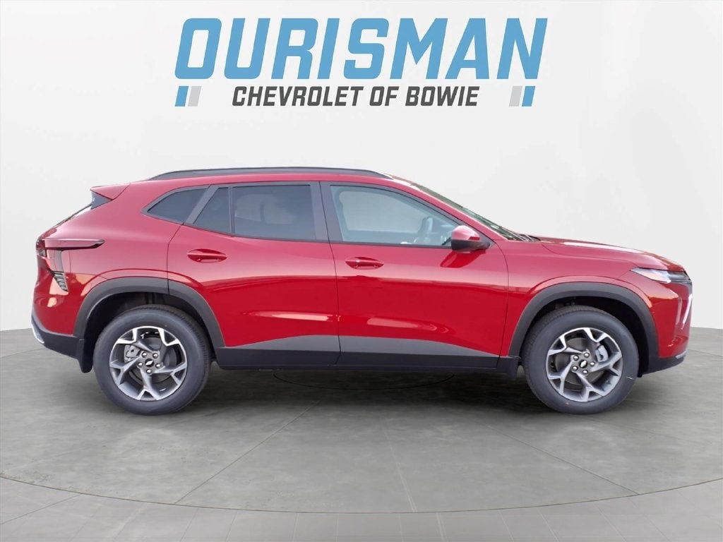 2026 Chevrolet Trax LT - Photo 2