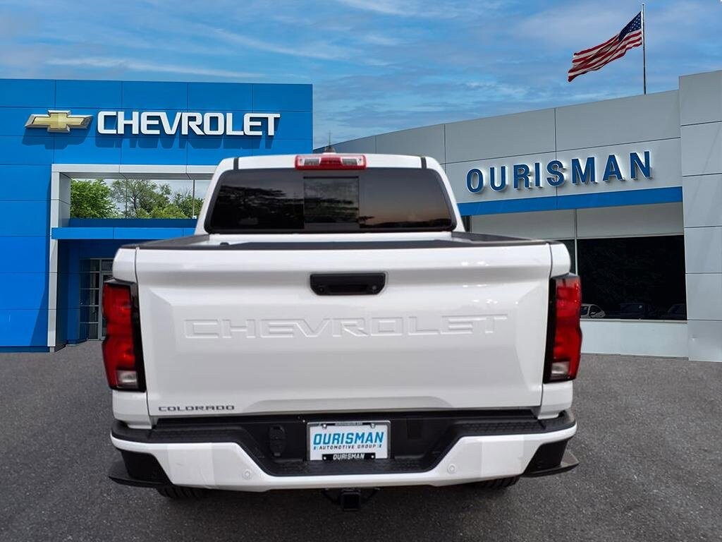 2026 Chevrolet Colorado LT photo 4