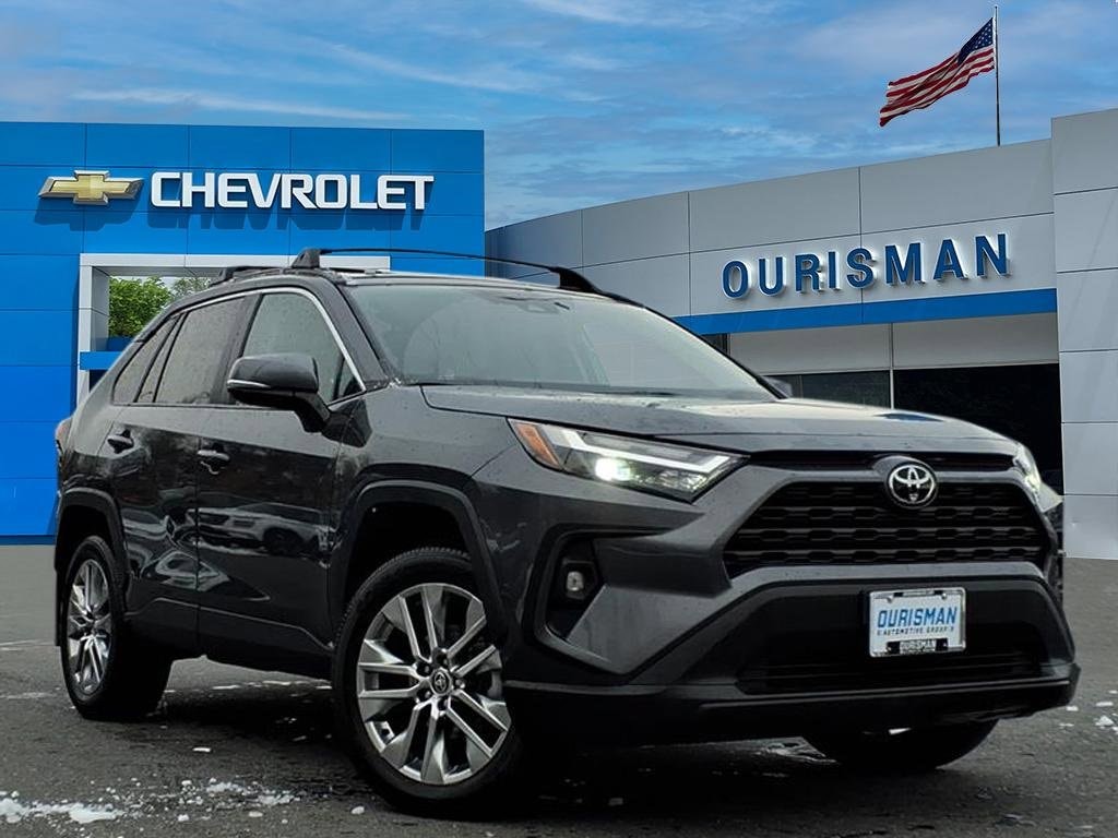 2024 Toyota RAV4 XLE Premium's photo