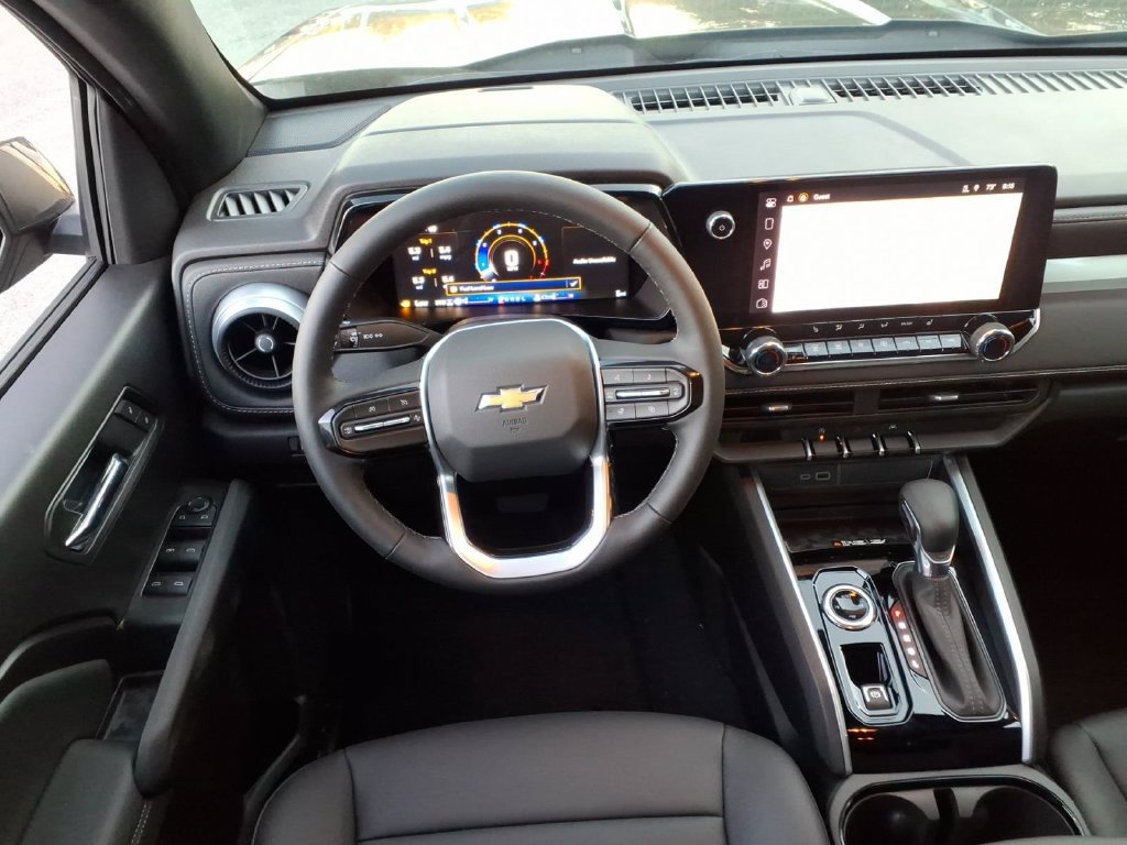 2026 Chevrolet Colorado LT - Photo 17