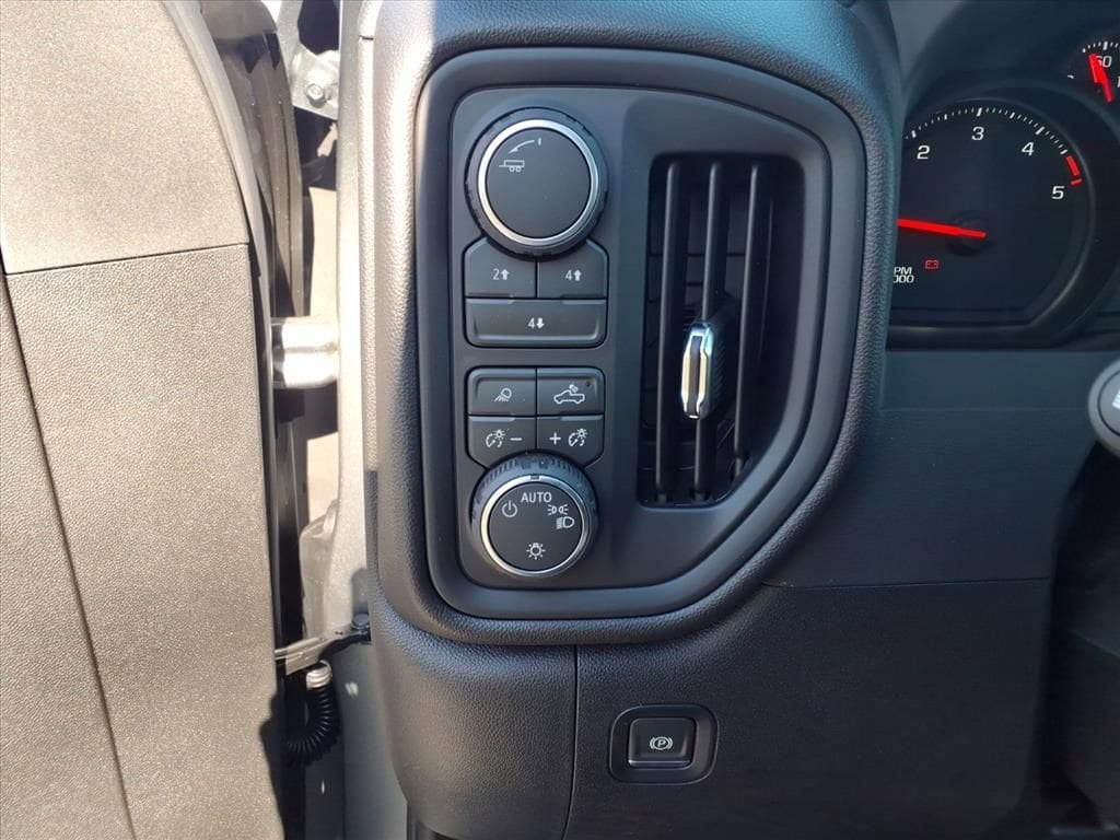 2026 Chevrolet Silverado 2500 HD Custom - Photo 22
