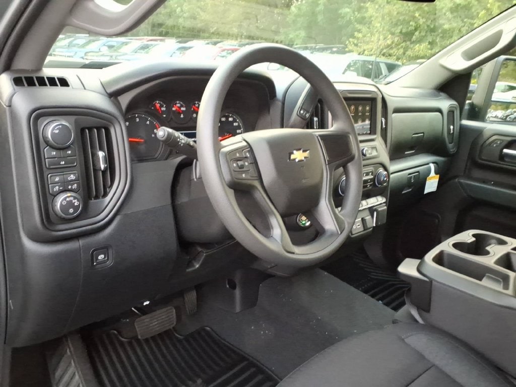 2026 Chevrolet Silverado 2500 HD Custom - Photo 13