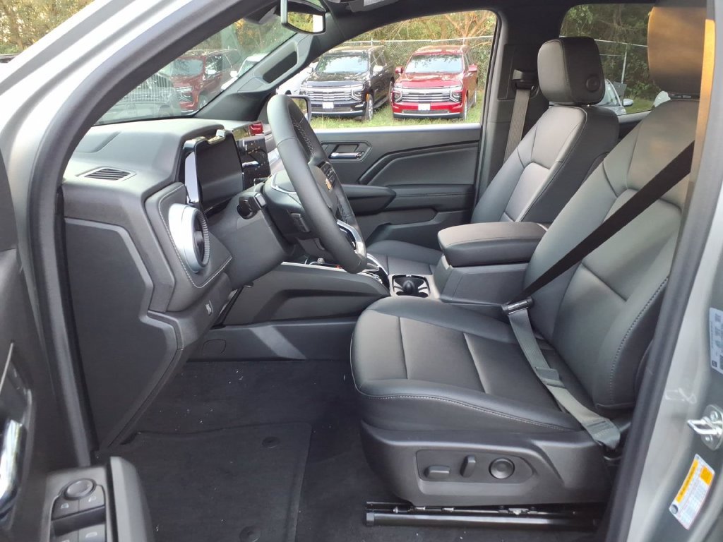 2026 Chevrolet Colorado Z71 - Photo 11