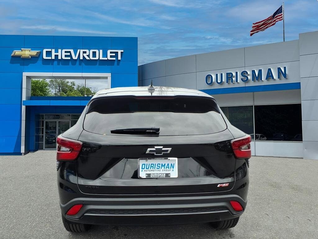 2026 Chevrolet Trax photo 3